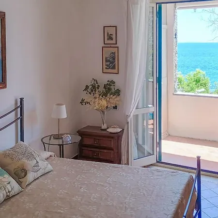 L'eco Delle Sirene Holiday home